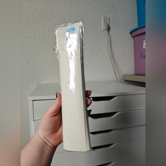 NWT CANVAS PAINTING - Picture 2 of 2